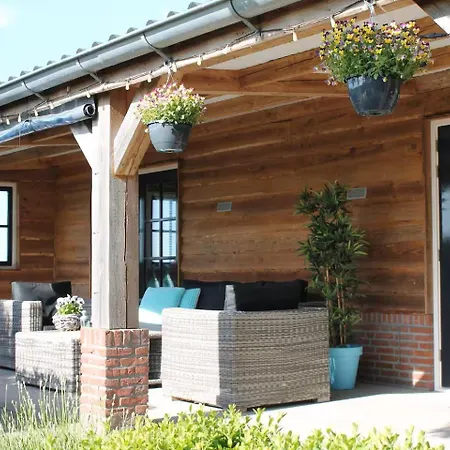 Warmhuisje Chalet