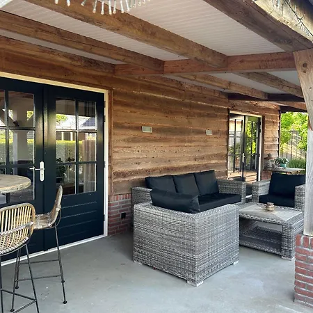 Warmhuisje * 瓦门赫伊曾