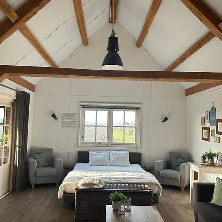 Chalet Warmhuisje Warmenhuizen